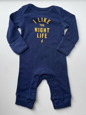3/$10 CARTERS Baby boy jumpsuit nb